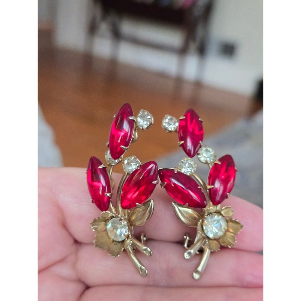 Juliana? Red Navette Rhinestone Earrings Unsigned Vintage 1950's